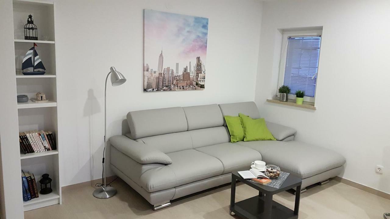 Apartmani Melanie 포레치 외부 사진